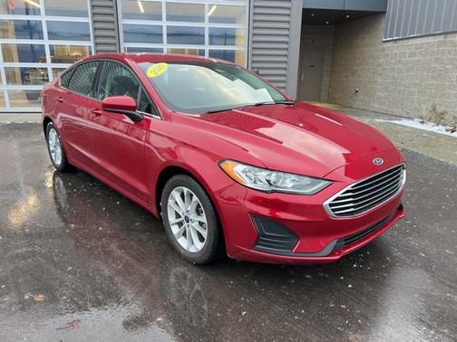 2020 Ford Fusion SE
