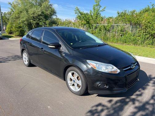 TUXEDO BLACK METALLIC 2014 Ford Focus SE