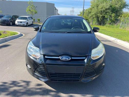 TUXEDO BLACK METALLIC 2014 Ford Focus SE