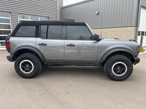 2022 Ford Bronco Black Diamond