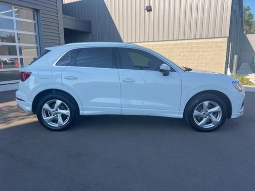 2020 Audi Q3 45 Premium Plus