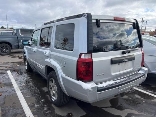 2010 Jeep Commander Sport