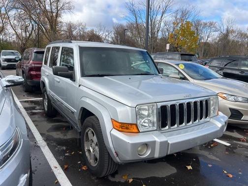 2010 Jeep Commander Sport