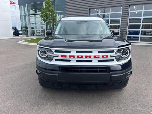 SHADOW BLACK 2024 Ford Bronco Sport Heritage