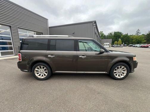 Earth Metallic 2011 Ford Flex SEL