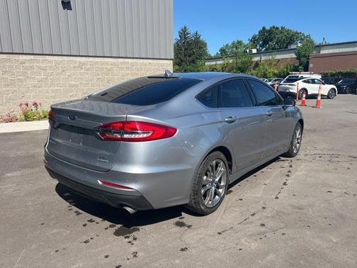 2020 Ford Fusion SEL