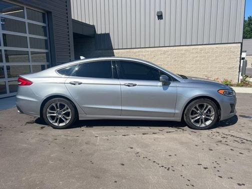 2020 Ford Fusion SEL