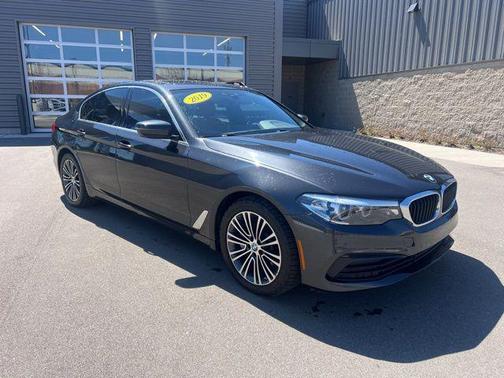 Dark Graphite Metallic 2019 BMW 530 xDrive