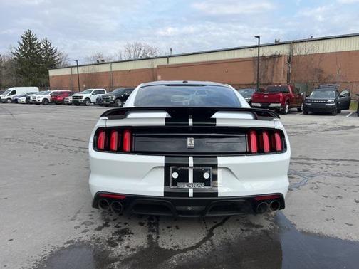 2020 Ford Shelby GT350 Base