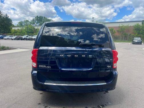 True Blue Pearlcoat 2015 Dodge Grand Caravan R/T