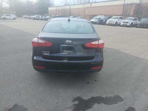 Aurora Black Pearl 2016 Kia Forte LX