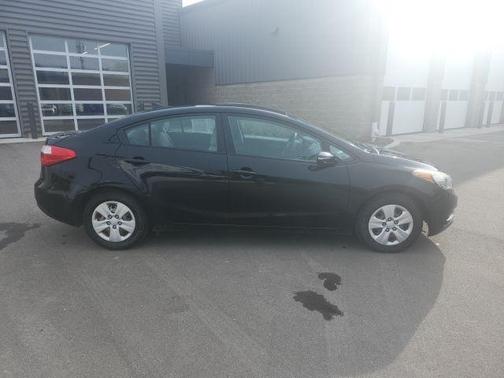 Aurora Black Pearl 2016 Kia Forte LX