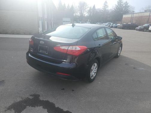 Aurora Black Pearl 2016 Kia Forte LX