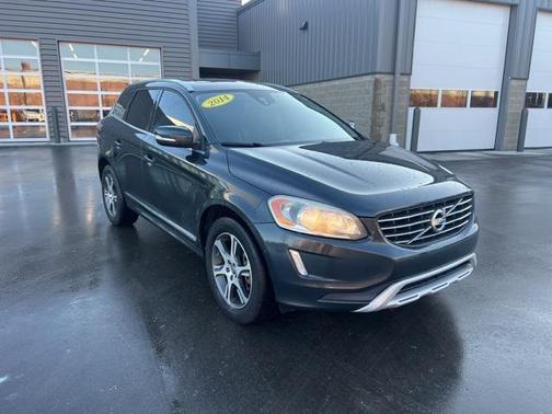 2014 Volvo XC60 T6 R-Design