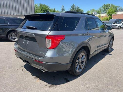 CARBONIZED GRAY METALLIC 2023 Ford Explorer XLT