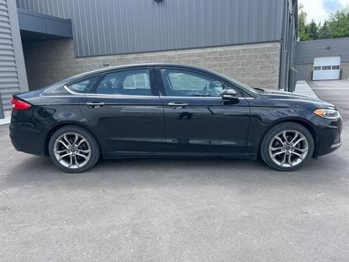 2020 Ford Fusion SEL