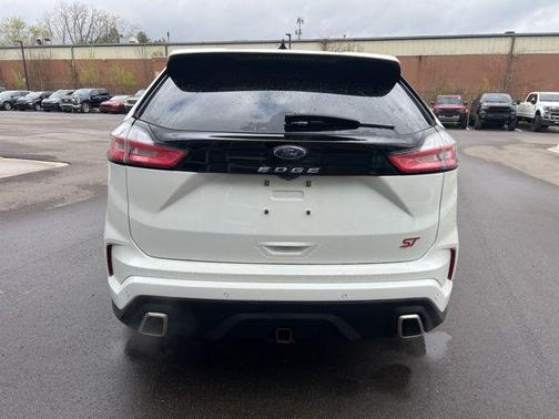 STAR WHITE 2023 Ford Edge ST