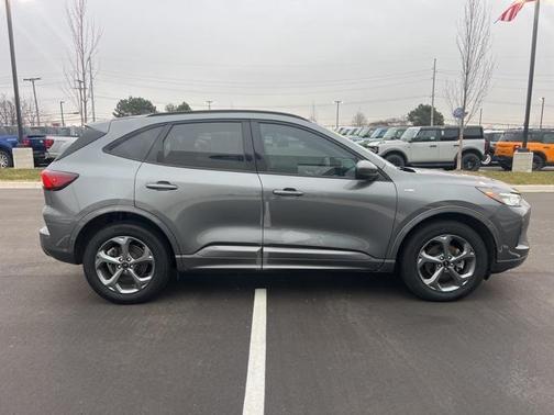 2023 Ford Escape ST-Line Select
