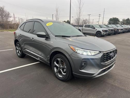 2023 Ford Escape ST-Line Select