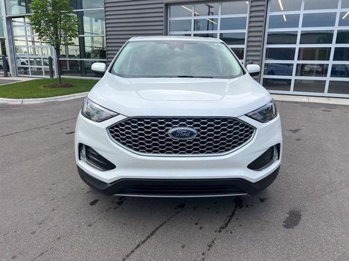 Star White Metallic Tri-Coat 2023 Ford Edge SEL