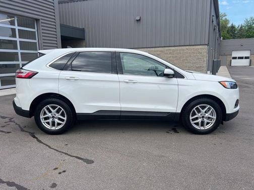 Star White Metallic Tri-Coat 2023 Ford Edge SEL