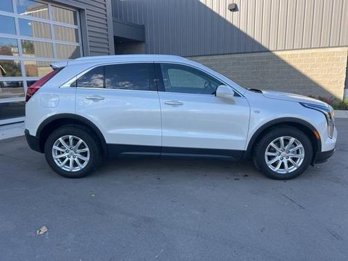 2022 Cadillac XT4 Luxury