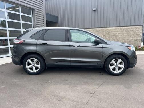 2016 Ford Edge SE