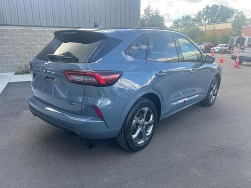 2023 Ford Escape ST-Line Select
