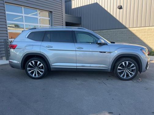 2022 Volkswagen Atlas 3.6L SEL Premium