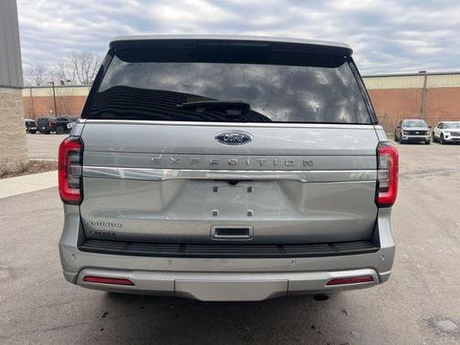 ICONIC SILVER METALLIC 2023 Ford Expedition Platinum