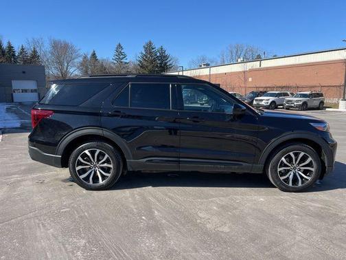 AGATE BLACK METALLIC 2023 Ford Explorer ST