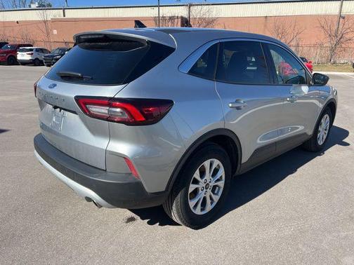 ICONIC SILVER METALLIC 2024 Ford Escape Active