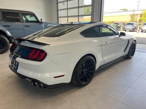 2020 Ford Shelby GT350 Base