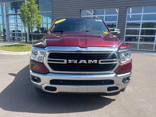 Delmonico Red Pearlcoat 2019 RAM 1500 Big Horn