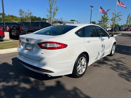 Oxford White 2015 Ford Fusion SE