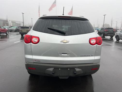 2011 Chevrolet Traverse LS