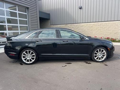 2014 Lincoln MKZ Base