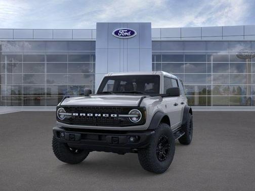 Avalanche Gray 2026 Ford Bronco Badlands