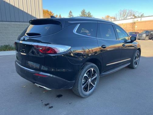 2024 Buick Enclave Essence FWD