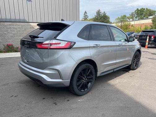2023 Ford Edge ST Line