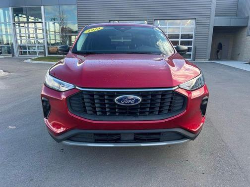 RAPID RED MET TINTED CC 2023 Ford Escape Active
