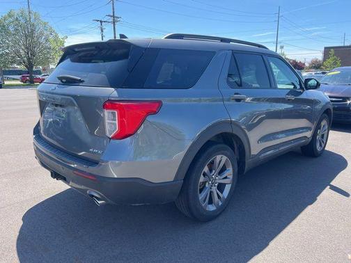 CARBONIZED GRAY METALLIC 2023 Ford Explorer XLT