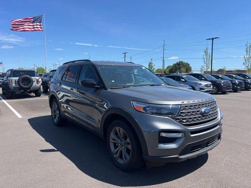 CARBONIZED GRAY METALLIC 2023 Ford Explorer XLT