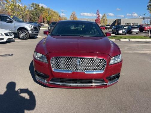 2017 Lincoln Continental Select