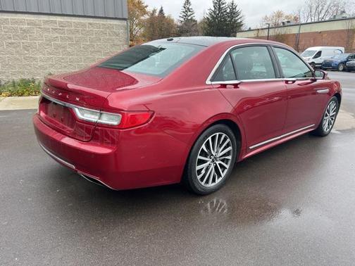 2017 Lincoln Continental Select