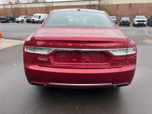 2017 Lincoln Continental Select