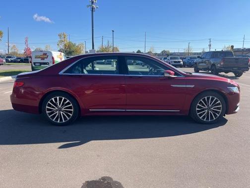 2017 Lincoln Continental Select