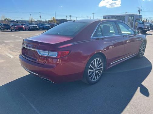 2017 Lincoln Continental Select