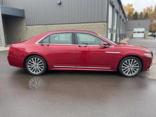 2017 Lincoln Continental Select