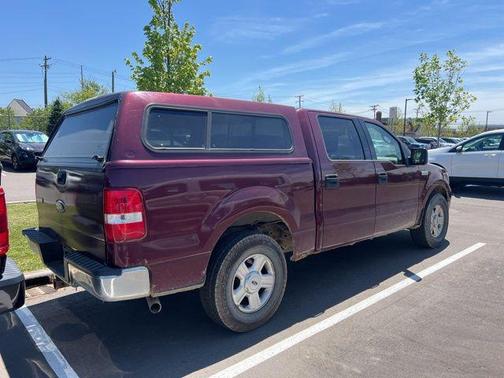 Burgundy 2004 Ford F-150 XLT SuperCrew